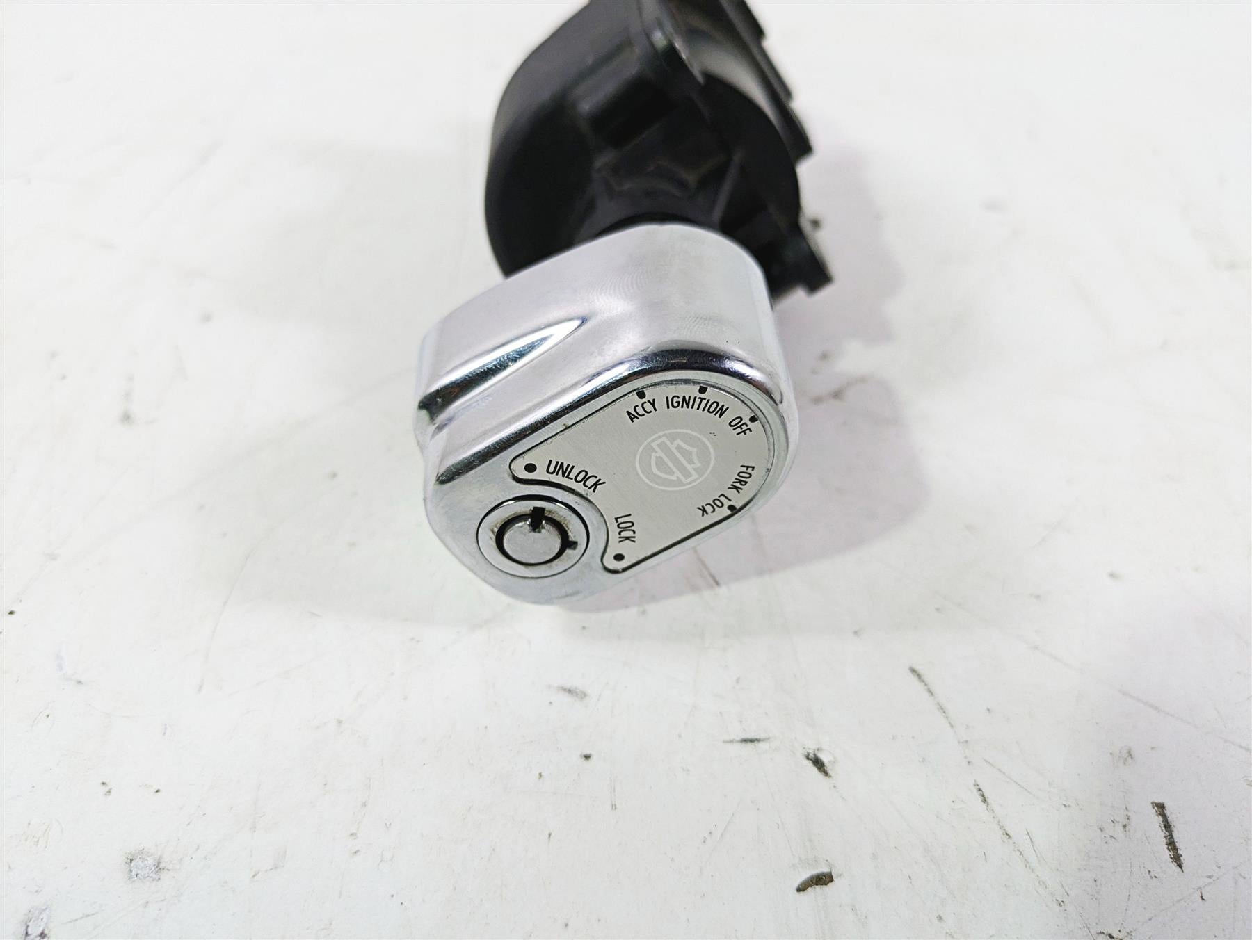 2015 Harley Touring FLHTKL E -Glide Low Ignition Switch Key Set - Read 71400012B {{ shop.shopifyCountryName }} - Mototech271