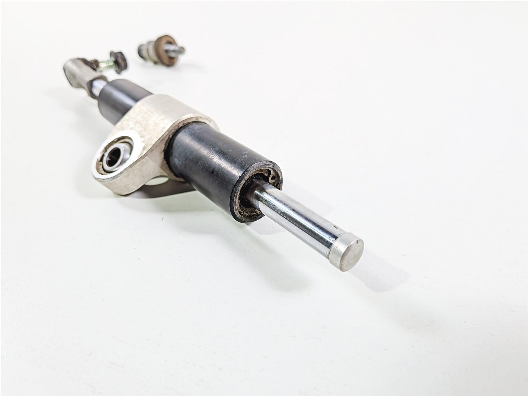 2015 BMW R1200GS K50 Steering Damper & Mounts 32768549363 {{ shop.shopifyCountryName }} - Mototech271