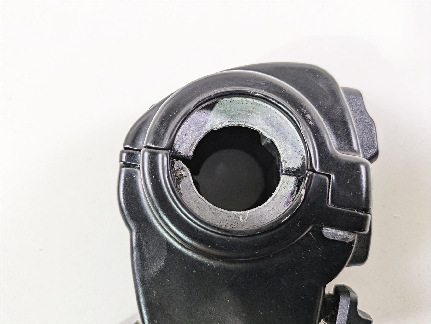 2018 Harley FLHCS Softail Heritage 115th Left Hand Control Switch 71500470 {{ shop.shopifyCountryName }} - Mototech271
