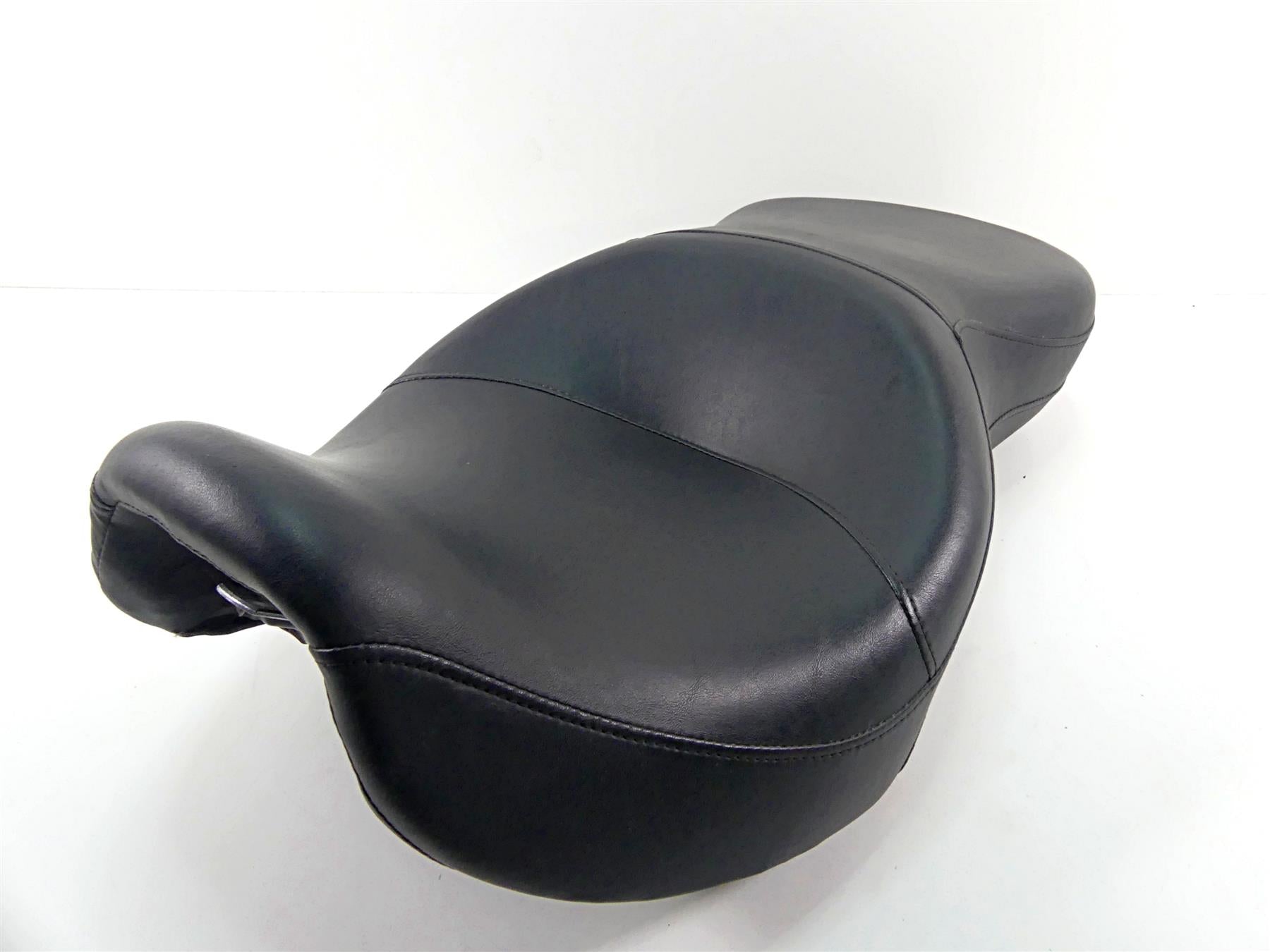 2010 Harley FXDF Dyna Fat Bob Sundowner Touring Seat Saddle 51540-06 {{ shop.shopifyCountryName }} - Mototech271