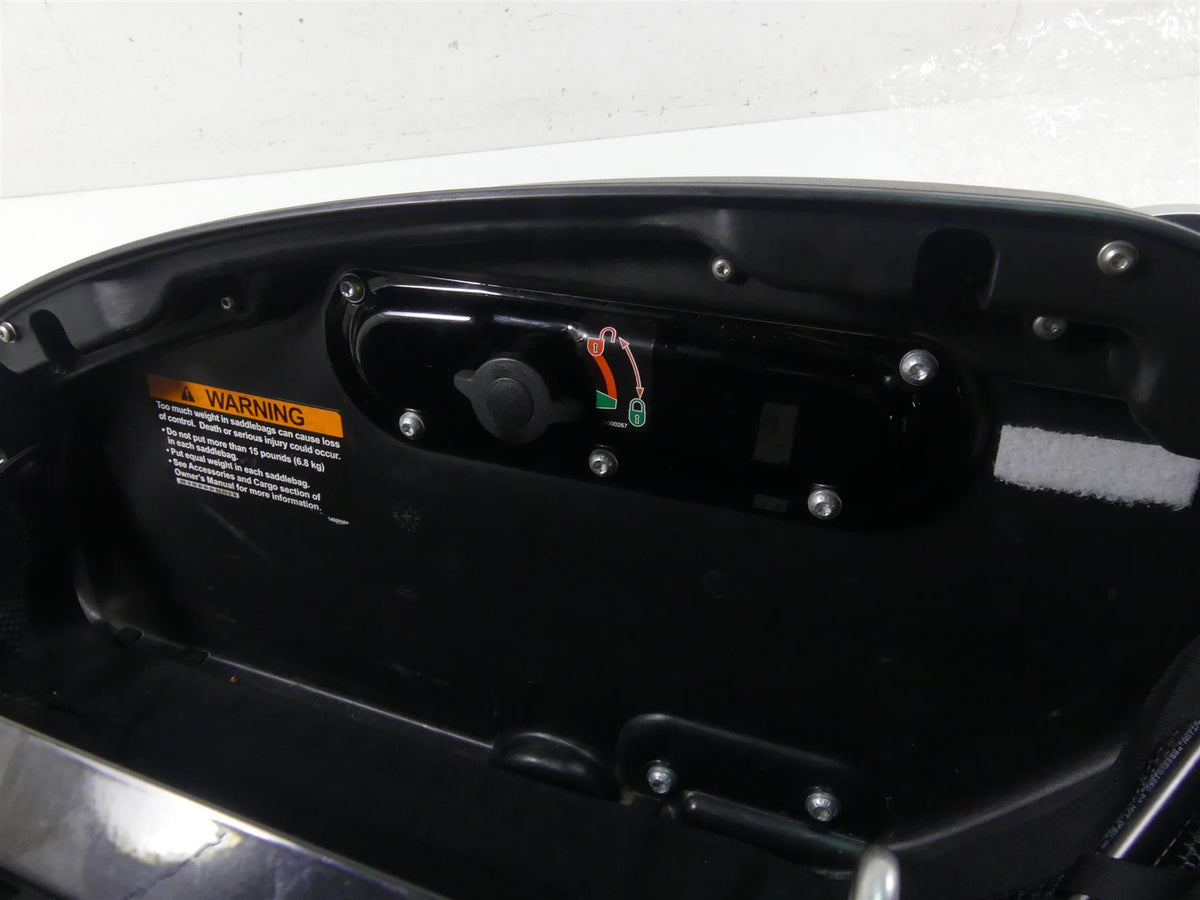 2021 Harley Softail FLSB Sport Glide Right Side Saddlebag Saddle Bag 90201448 {{ shop.shopifyCountryName }} - Mototech271