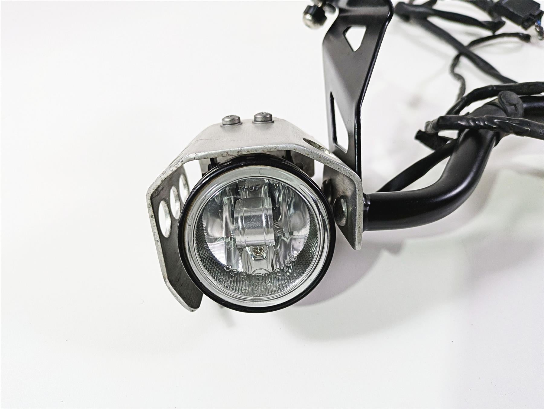 2015 Triumph Tiger Explorer XC Fog Lights & Mounting Rail Set T2701552 T2701553 {{ shop.shopifyCountryName }} - Mototech271