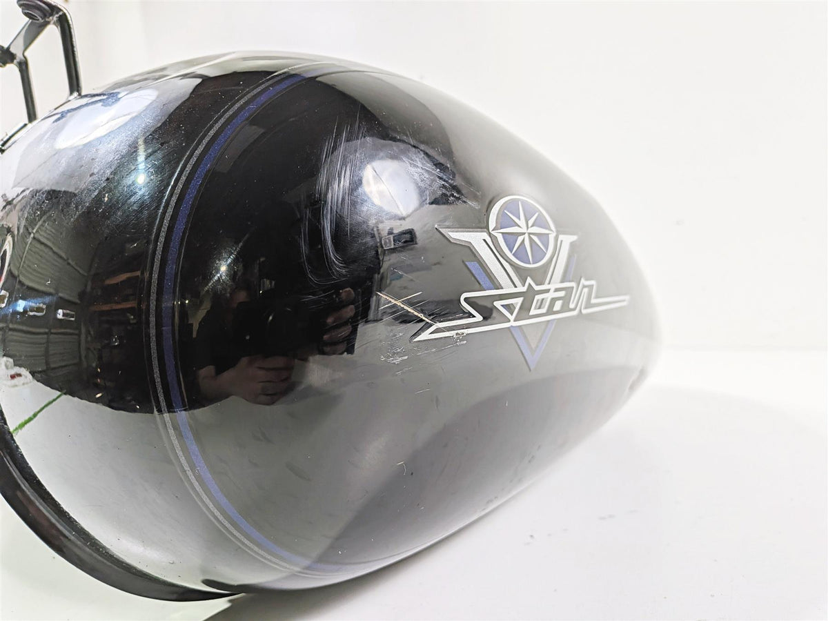 2002 Yamaha XVS650 V-Star Classic Fuel Gas Tank - Read 4TR-Y2410 {{ shop.shopifyCountryName }} - Mototech271