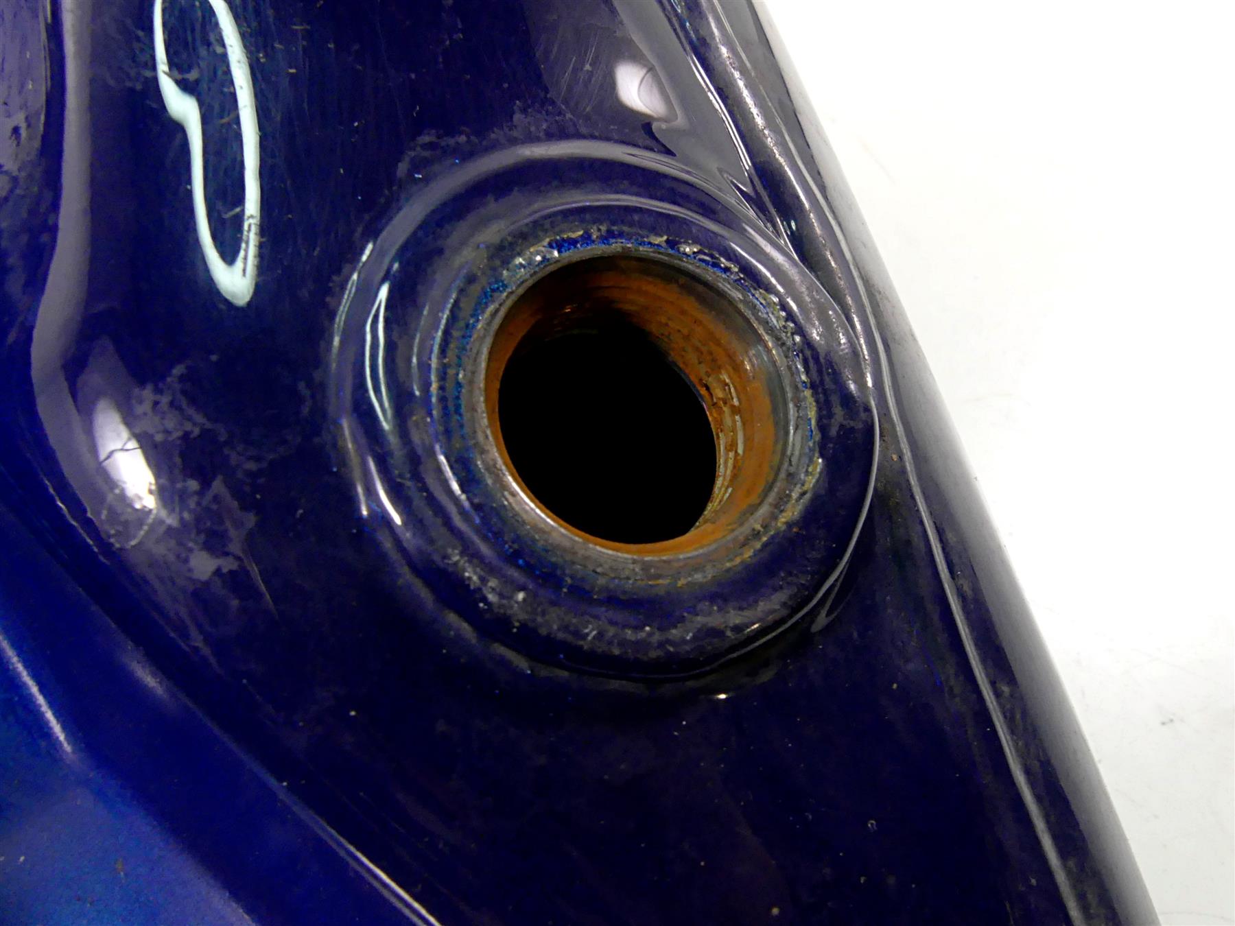 2004 Harley Touring FLHTCUI Electra Glide Fuel Gas Petrol Tank 61356-03 {{ shop.shopifyCountryName }} - Mototech271