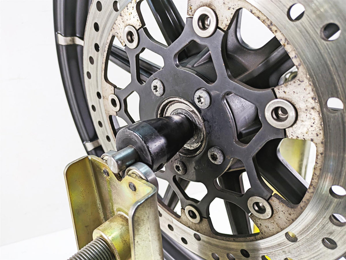 2019 Harley XL883N Sportster Iron Front Wheel Rim 9 Spoke 19x2.15 43300394 {{ shop.shopifyCountryName }} - Mototech271
