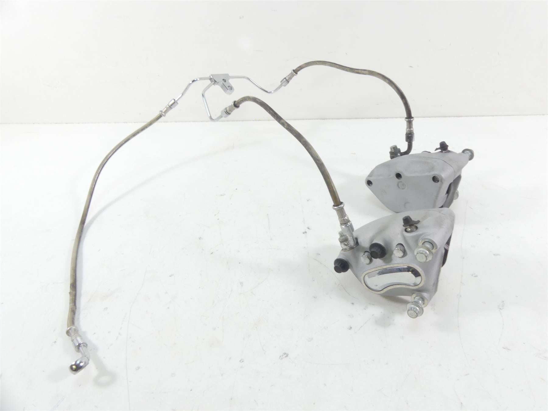 2007 Harley Touring FLHR SE CVO Road King Front Brake Caliper Set 44381-99C {{ shop.shopifyCountryName }} - Mototech271