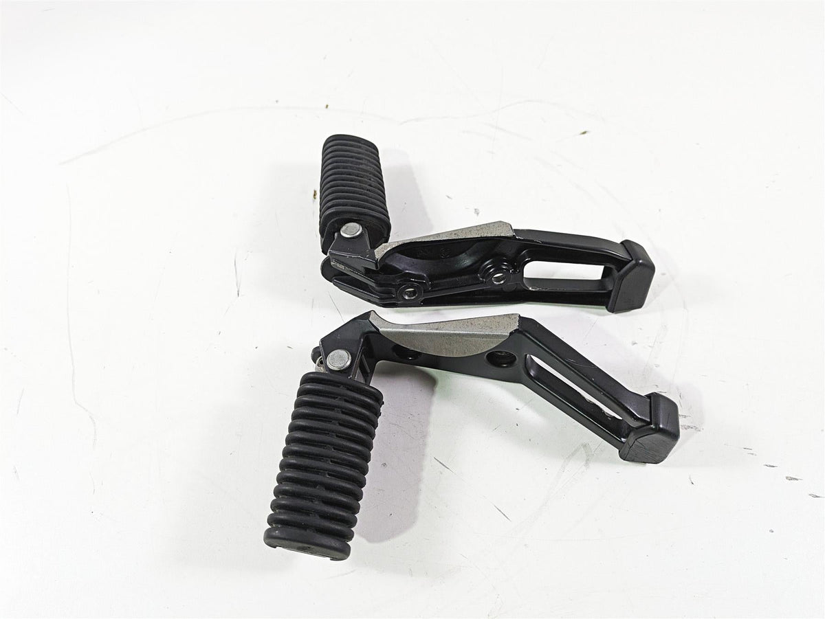 2004 BMW R1150GS R21 Passenger Footpeg Foot Peg Set 46712314761 46712314762 {{ shop.shopifyCountryName }} - Mototech271