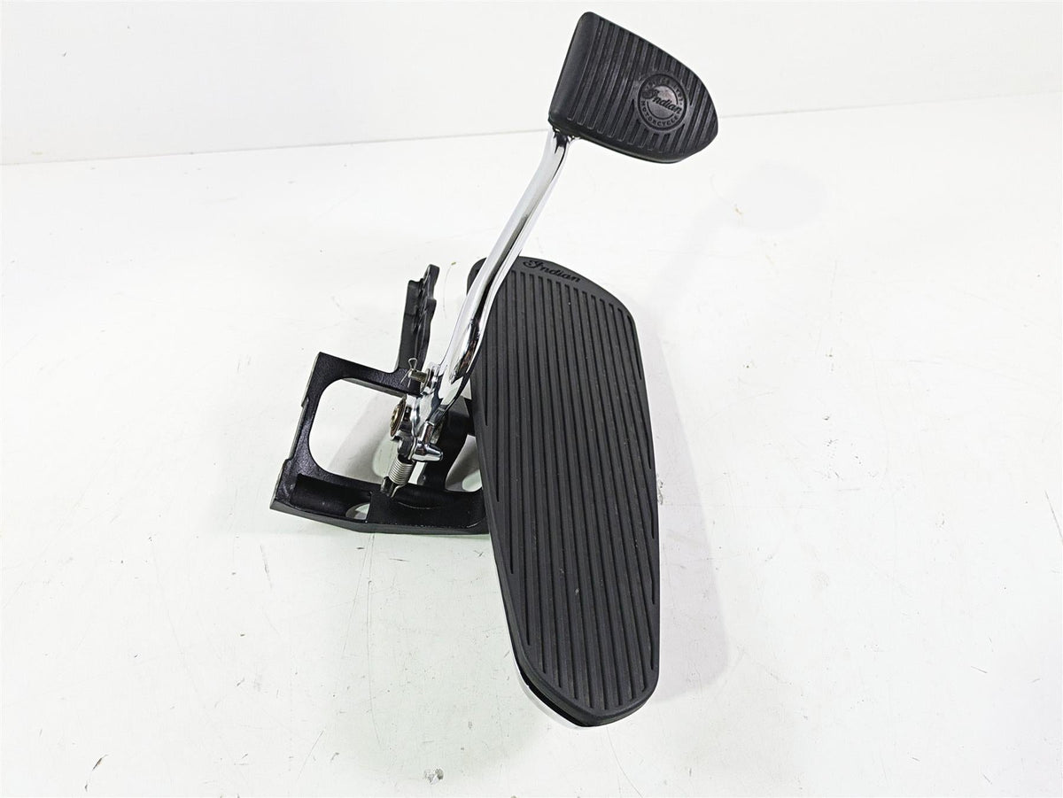 2018 Indian Chieftain Limited Chrome Right Floor Board & Brake Pedal 5141001 {{ shop.shopifyCountryName }} - Mototech271