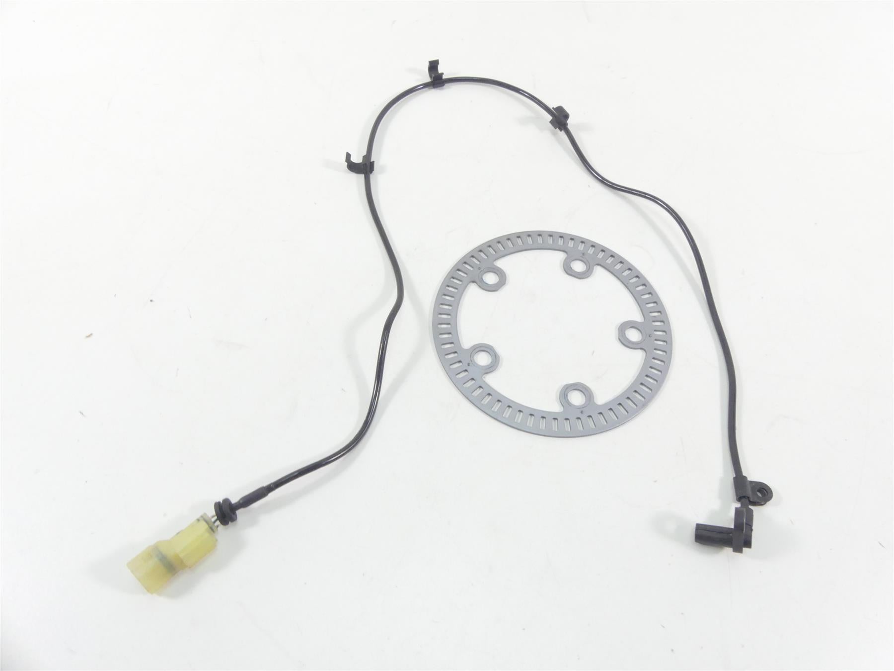 2020 Triumph Speed Triple RS 1050 Front Abs Brake Wheel Speed Sensor T2029270 {{ shop.shopifyCountryName }} - Mototech271