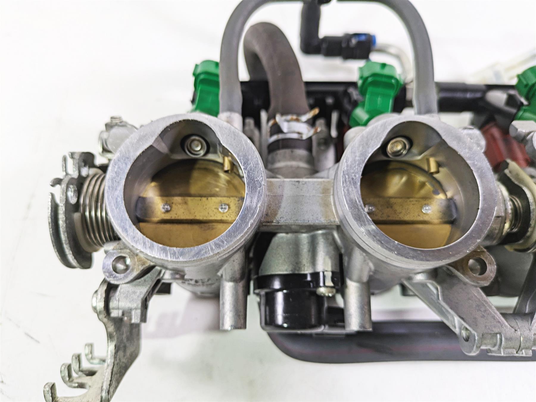2008 Suzuki GSXR600 Mikuni Throttle Bodies Body Set 14K Tested 3406-37H01 {{ shop.shopifyCountryName }} - Mototech271