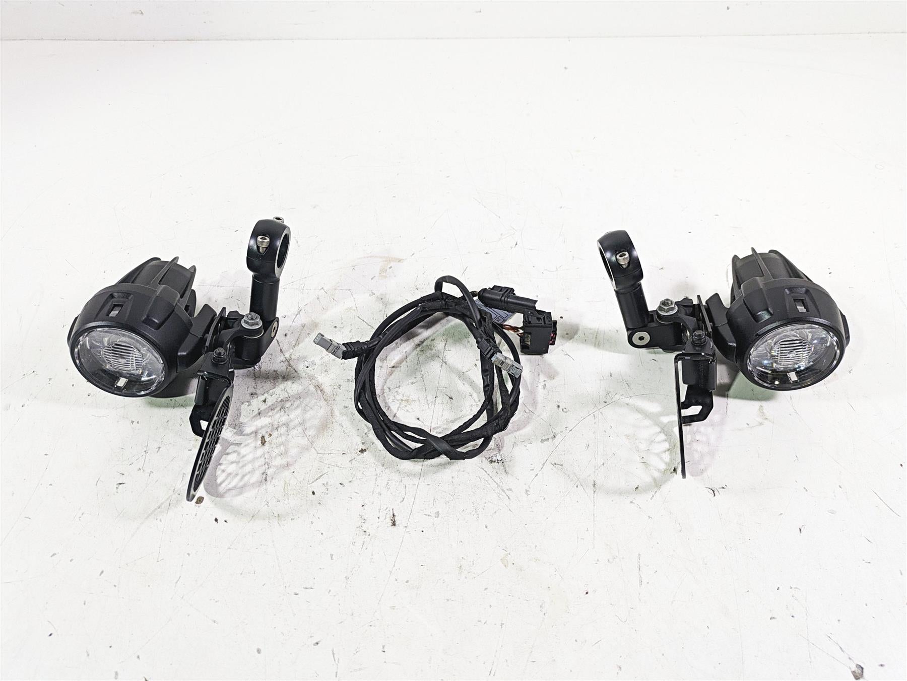2022 BMW R1250 RT K052 Led Front Fog Spot Light Lamp Set -READ 63179457322