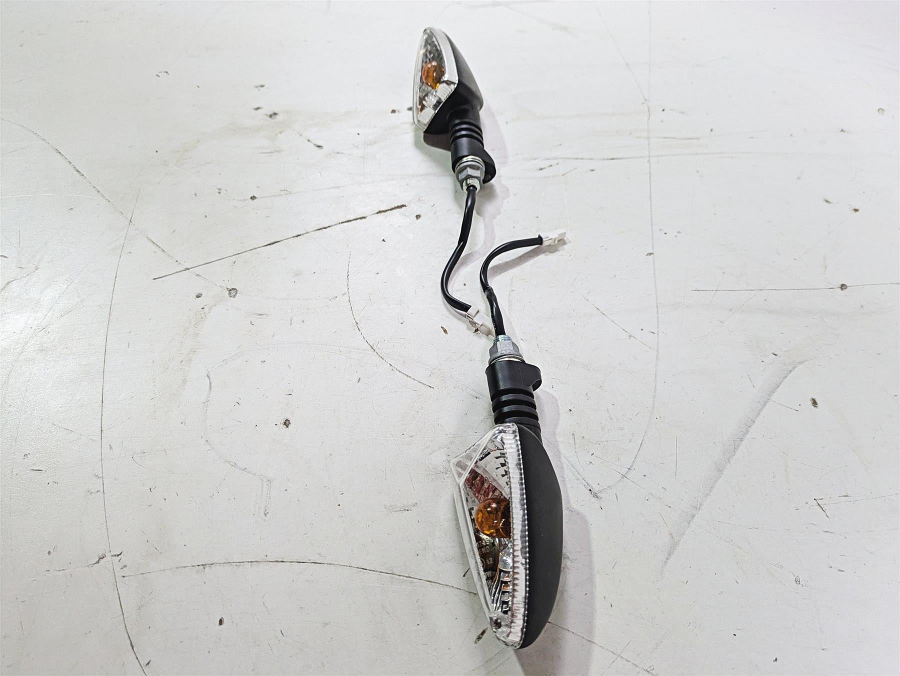 2022 KTM 1290 Super Adventure S Rear Blinker Turn Signal Set 78114025000 {{ shop.shopifyCountryName }} - Mototech271