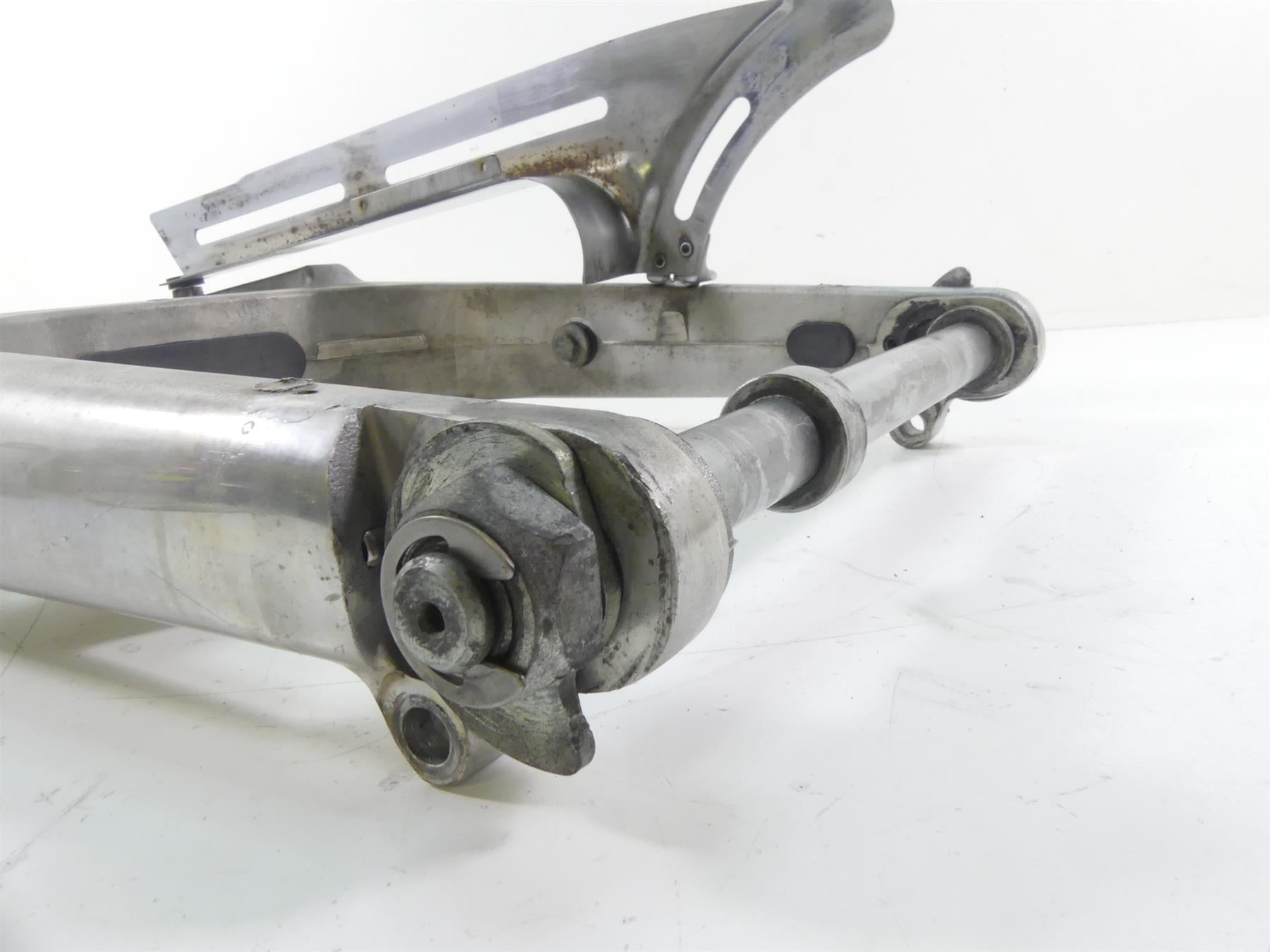 2006 Harley VRSCD Night V Rod Rear Swingarm Swing Arm & Axle Set 48372-05A {{ shop.shopifyCountryName }} - Mototech271