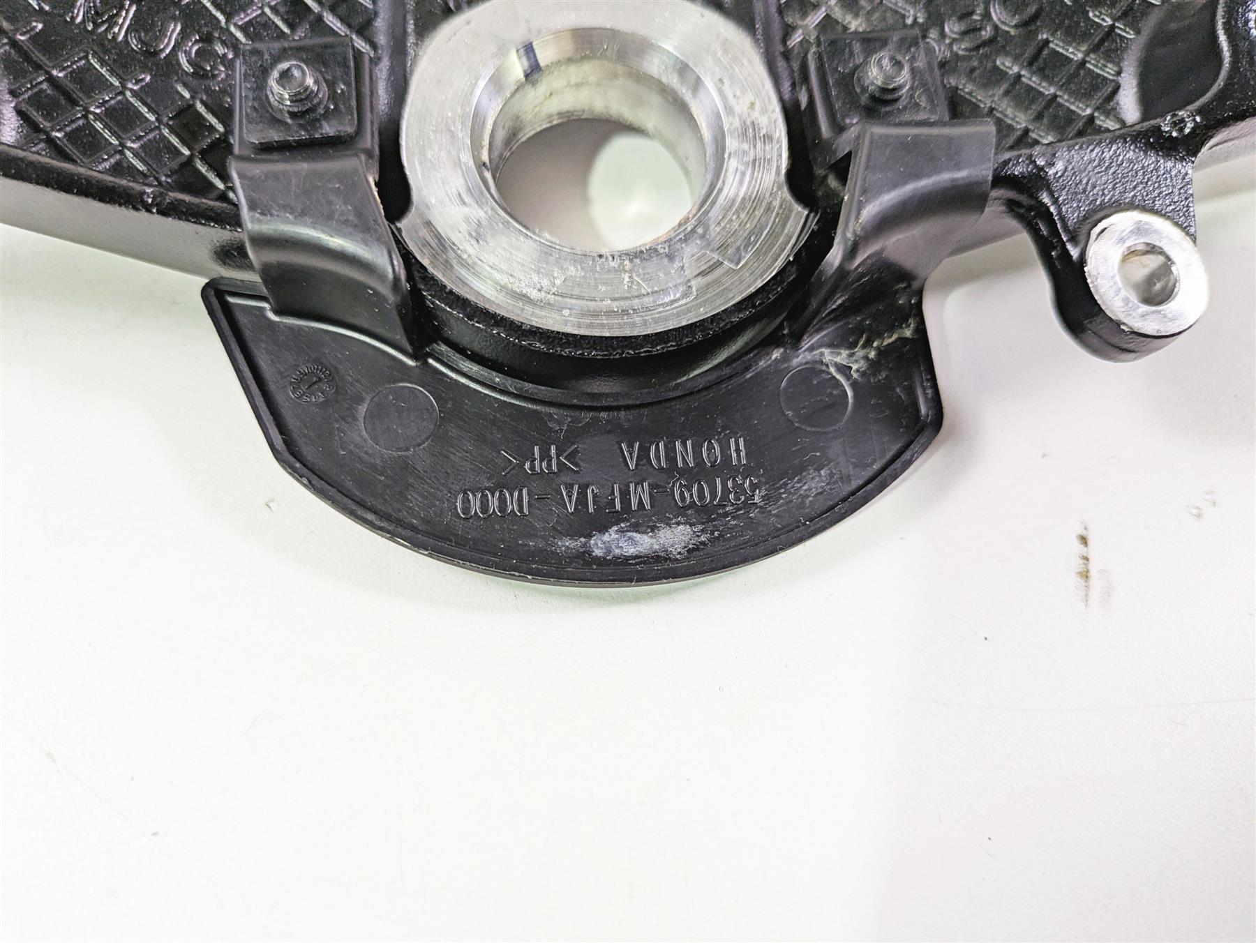 2025 Honda CBR600RR Upper Triple Tree Steering Clamp 53300-MJC-A00 {{ shop.shopifyCountryName }} - Mototech271