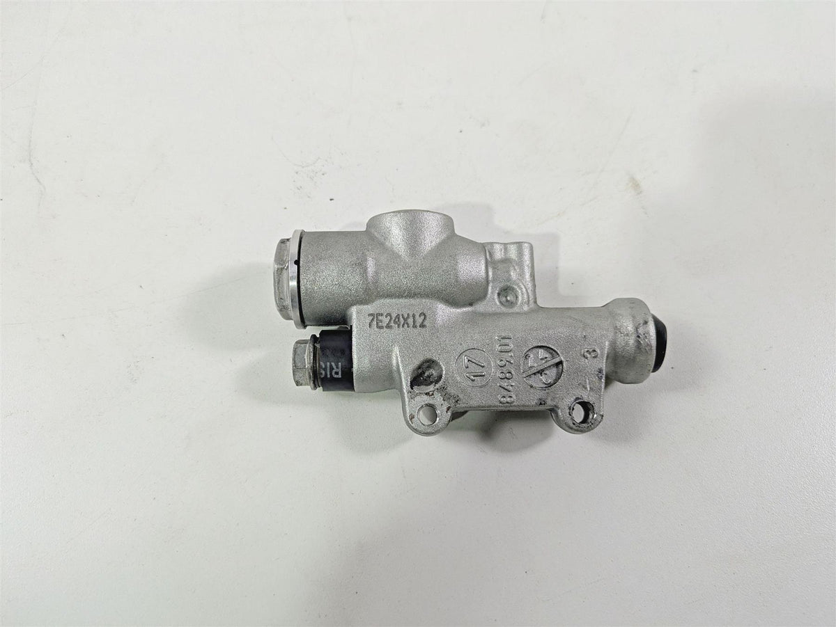 2017 Aprilia RSV 1100 Tuono V4 Factory Brembo Rear Brake Master Cylinder B044586 {{ shop.shopifyCountryName }} - Mototech271