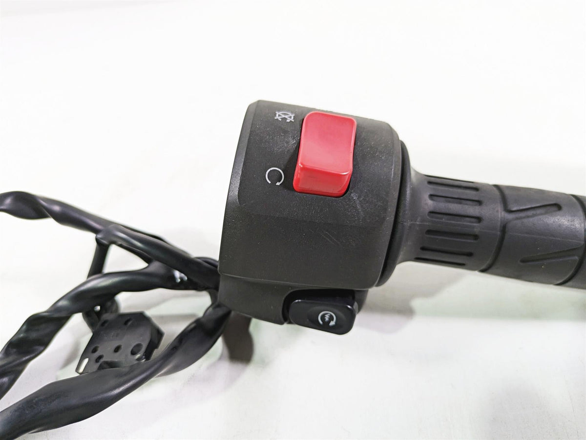 2009 Kawaski EX250 Ninja 250R Right Hand Start Kill Control Switch 46091-0157 {{ shop.shopifyCountryName }} - Mototech271