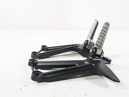 2022 Kawasaki ZR900RS Cafe Rear Passenger Foot Peg Rest Set 35063-1393-18R {{ shop.shopifyCountryName }} - Mototech271