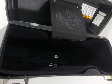 2009 Harley FLHTCU SE4 CVO E-Glide Nice Left Saddlebag Saddle Bag 88275-09 {{ shop.shopifyCountryName }} - Mototech271
