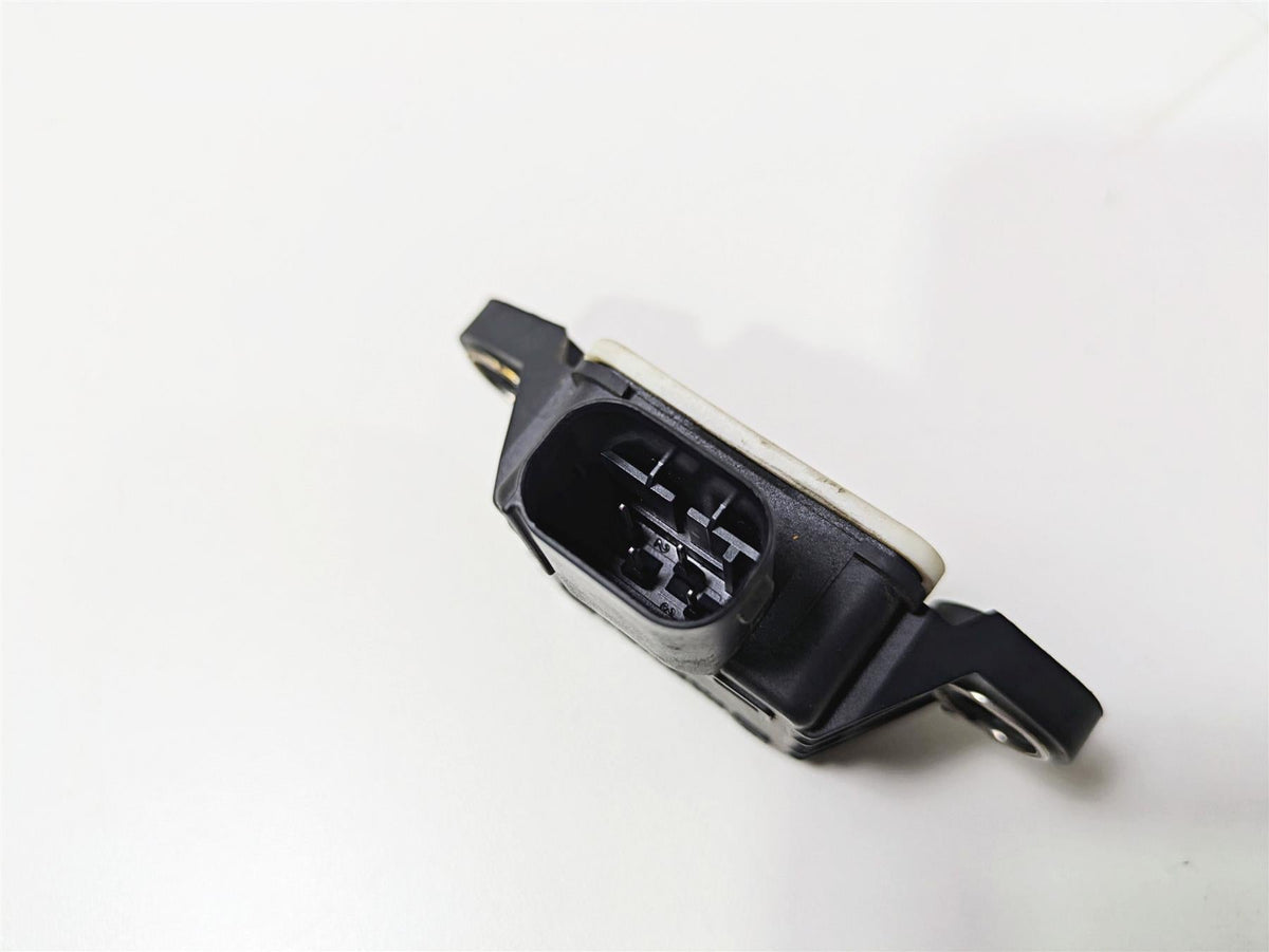 2019 BMW S1000XR K49 Bosch Speed Sensor Control Module II 61359898426 {{ shop.shopifyCountryName }} - Mototech271