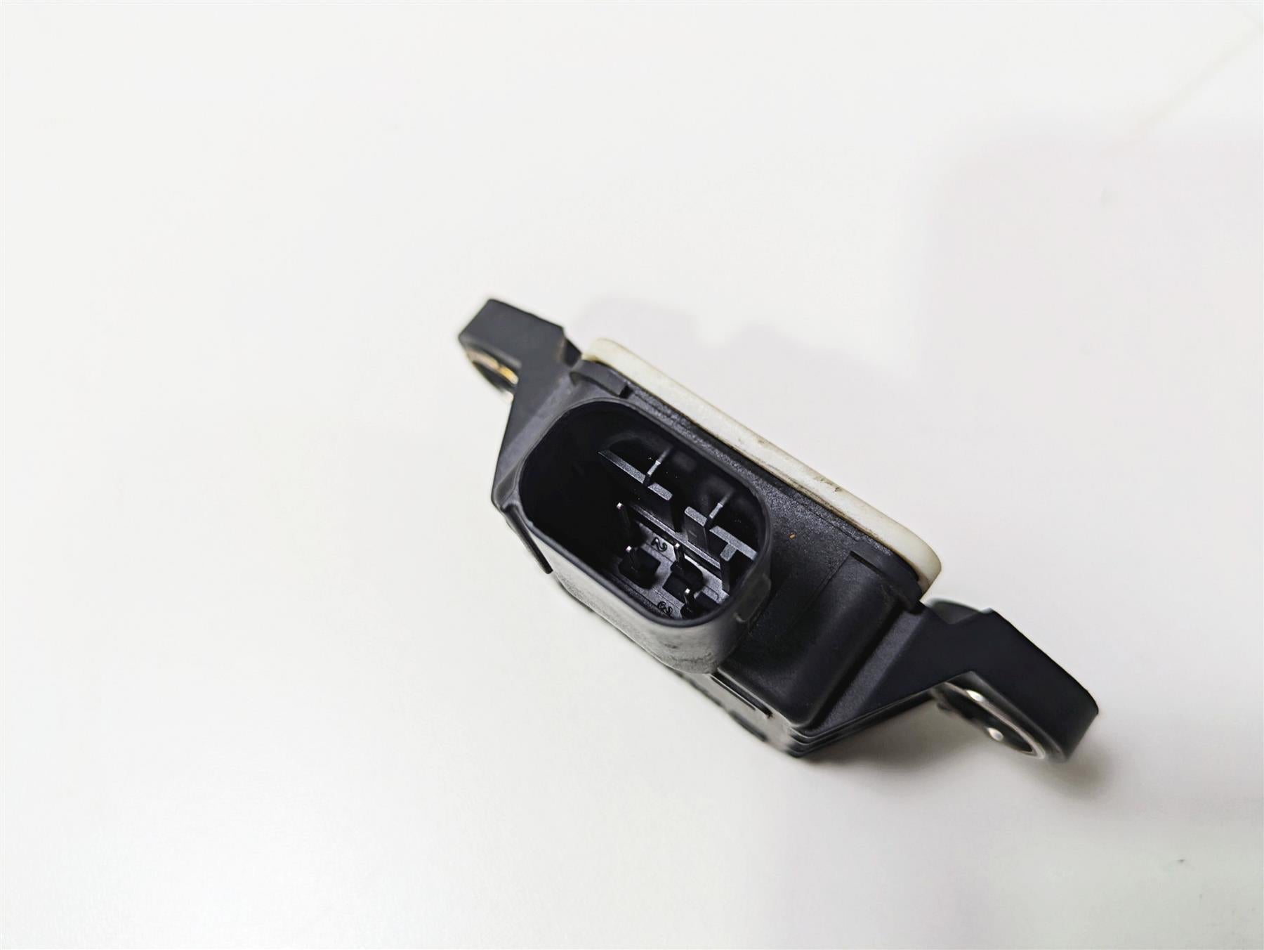 2019 BMW S1000XR K49 Bosch Speed Sensor Control Module II 61359898426 {{ shop.shopifyCountryName }} - Mototech271