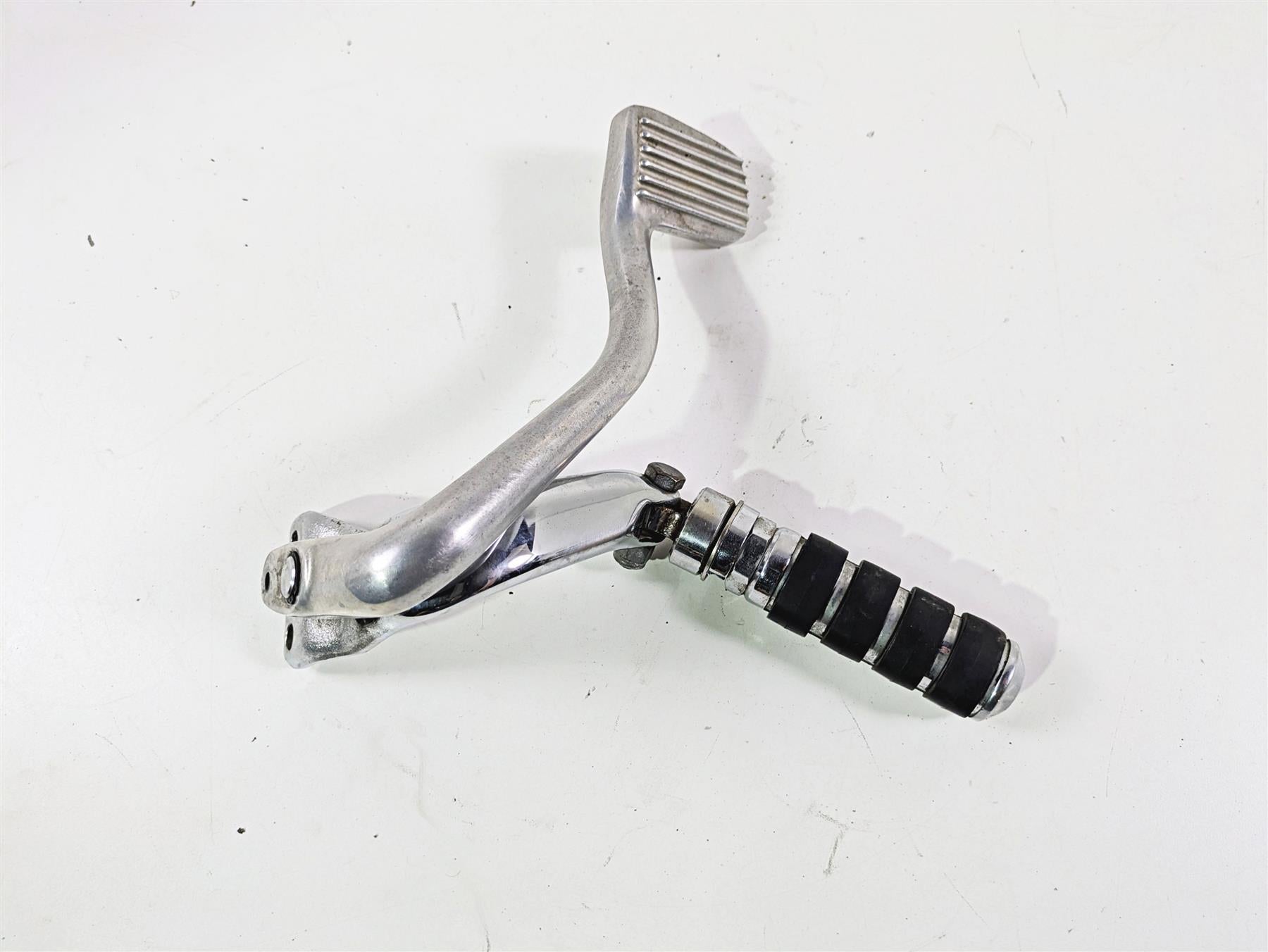 1999 Harley Dyna FXDL Low Rider Right Front Mid Footpeg & Brake Pedal 42502-90B {{ shop.shopifyCountryName }} - Mototech271