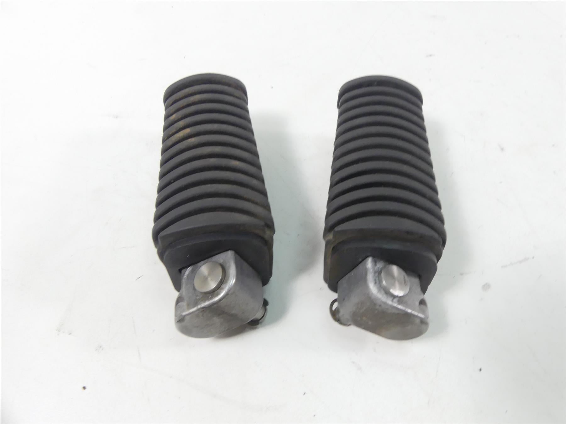 2011 BMW R1200GS K255 Adv Rear Passenger Footpeg Foot Peg Rest Set 46712310403 {{ shop.shopifyCountryName }} - Mototech271