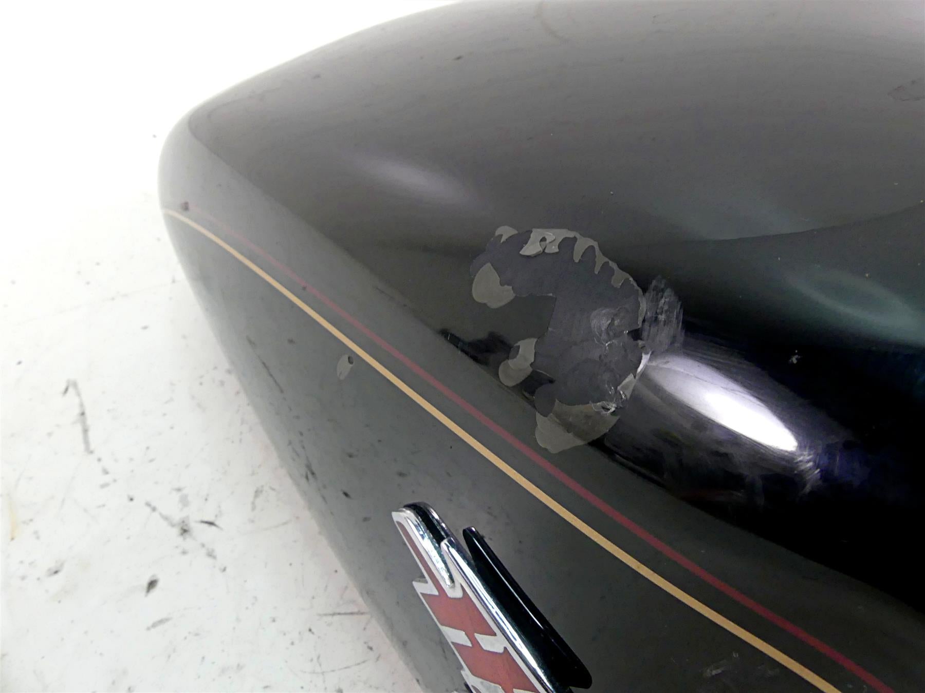 1997 Harley Sportster XL1200 C Fuel Gas Petrol Tank - Dented 62732-97 {{ shop.shopifyCountryName }} - Mototech271