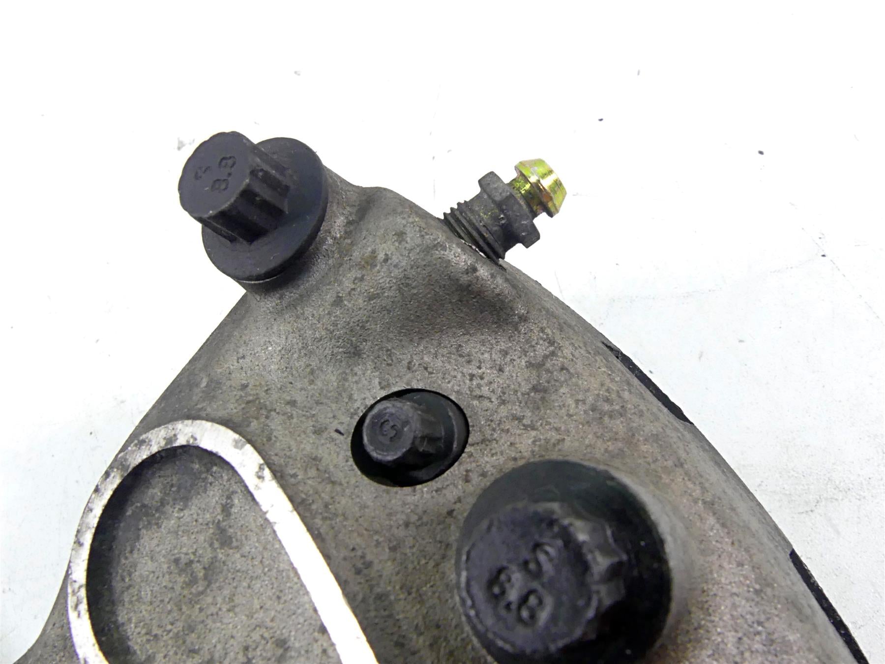 2004 Harley Touring FLHTCUI Electra Glide Rear Caliper & Bracket 44080-02B {{ shop.shopifyCountryName }} - Mototech271