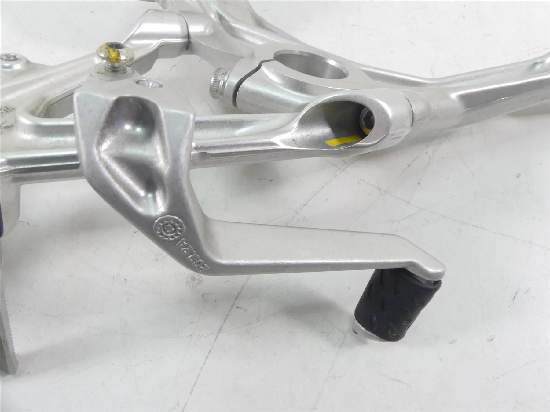 2020 Ducati Panigale V2 Left Footpeg Shifter & Frame Mount 82421862AA 45612092BA {{ shop.shopifyCountryName }} - Mototech271
