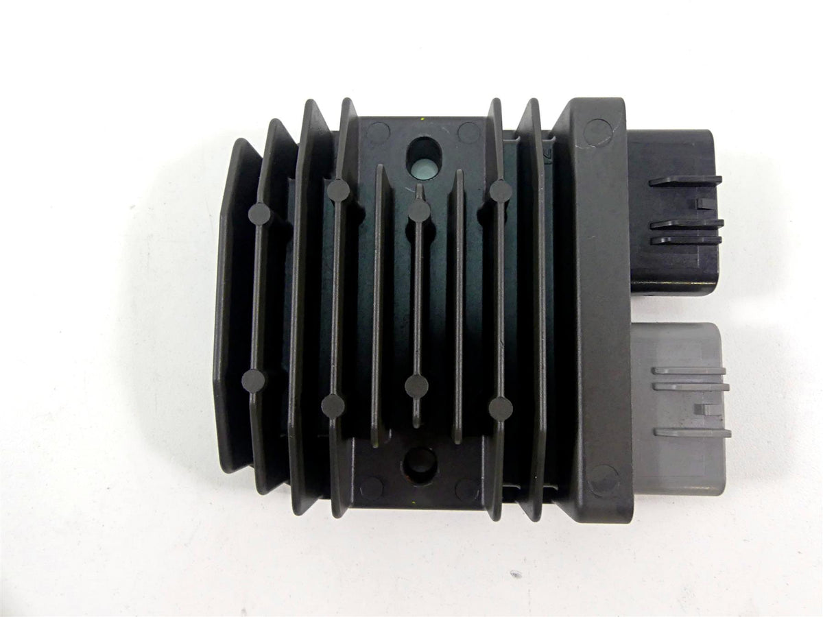 2012 Yamaha VMX17 VMAX 1700 Rectifier Voltage Regulator 1D7-81960-00-00 FH020AA {{ shop.shopifyCountryName }} - Mototech271