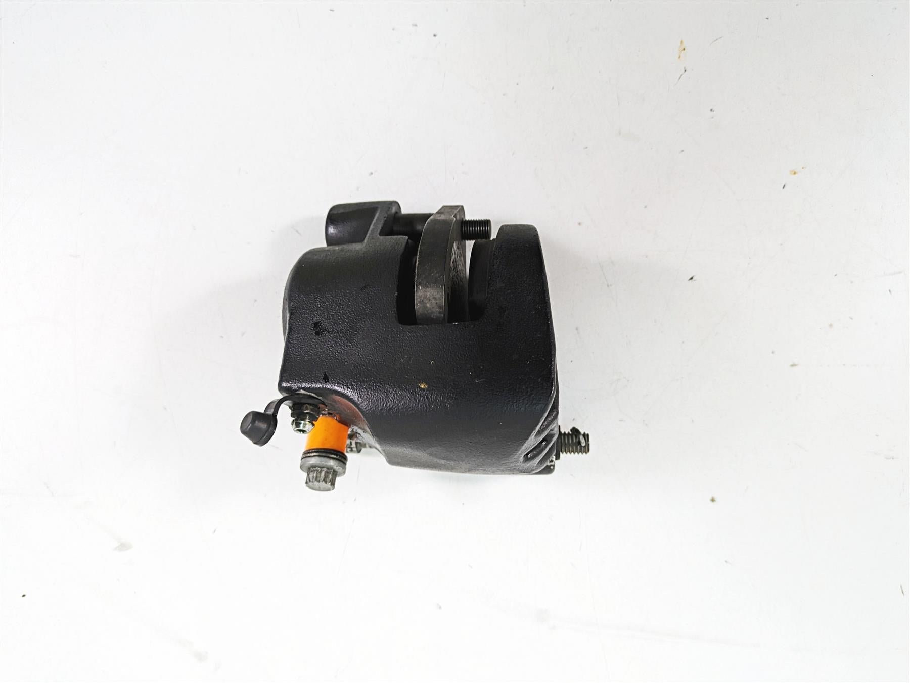 2009 Harley Softail FLSTSB Cross Bones Front Brake Caliper 44079-97C {{ shop.shopifyCountryName }} - Mototech271