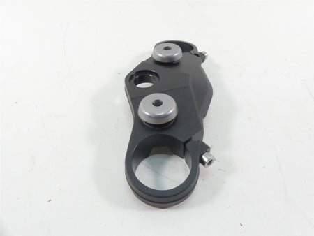 2020 Triumph Speed Triple RS 1050 Upper Triple Tree Steering Clamp T2042324 {{ shop.shopifyCountryName }} - Mototech271