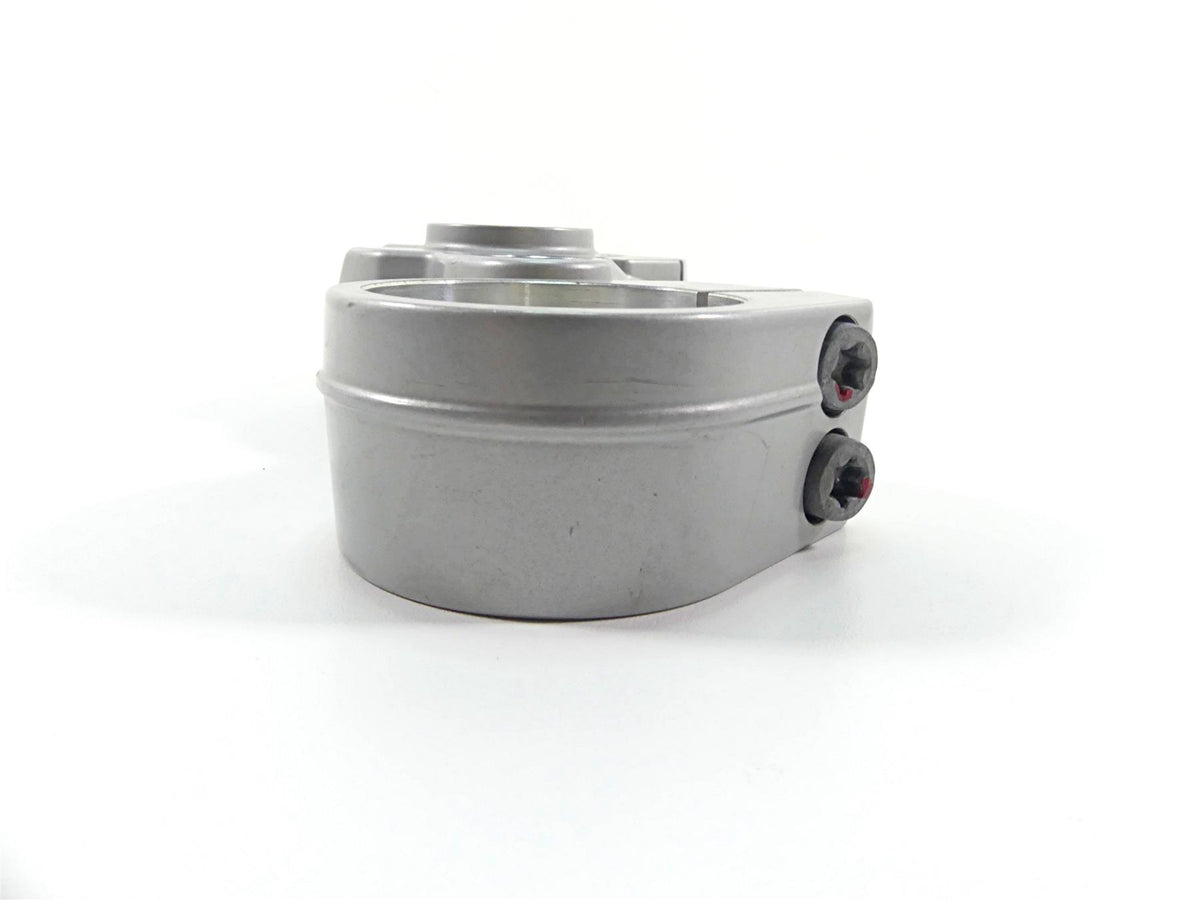 2013 BMW F800GS STD K72 Upper Triple Tree Steering Clamp 7698391 31427715420 {{ shop.shopifyCountryName }} - Mototech271