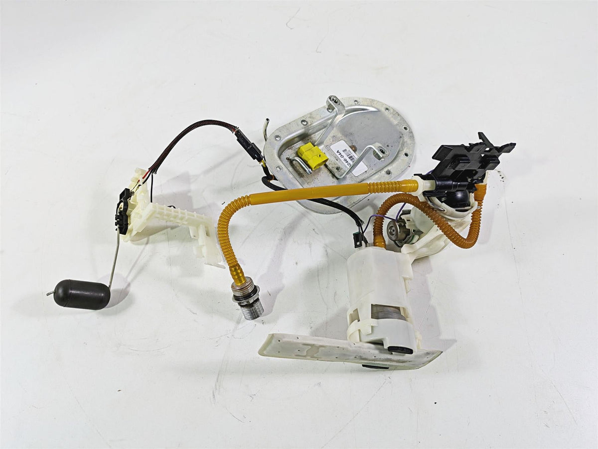 2014 Harley FXDL Dyna Low Rider Fuel Gas Petrol Pump & Sending Unit 75246-04A {{ shop.shopifyCountryName }} - Mototech271
