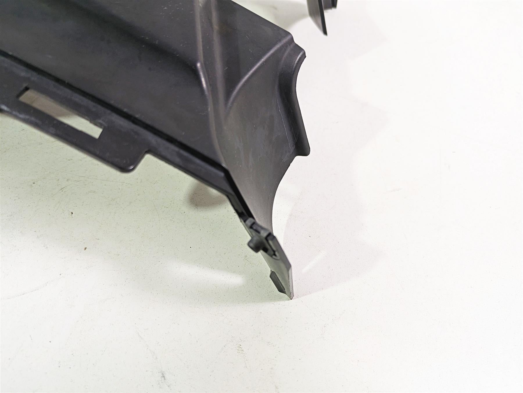 2013 Ducati Hypermotard 821 SP Center Fuel Tank Fairing Cover 48015671B {{ shop.shopifyCountryName }} - Mototech271