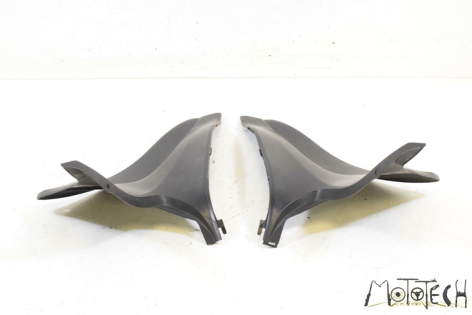 2008 Honda CBR600RR CBR600 RR R+L Fuel Tank Side Cover Fairing Set 83700-MFJ-D00 {{ shop.shopifyCountryName }} - Mototech271
