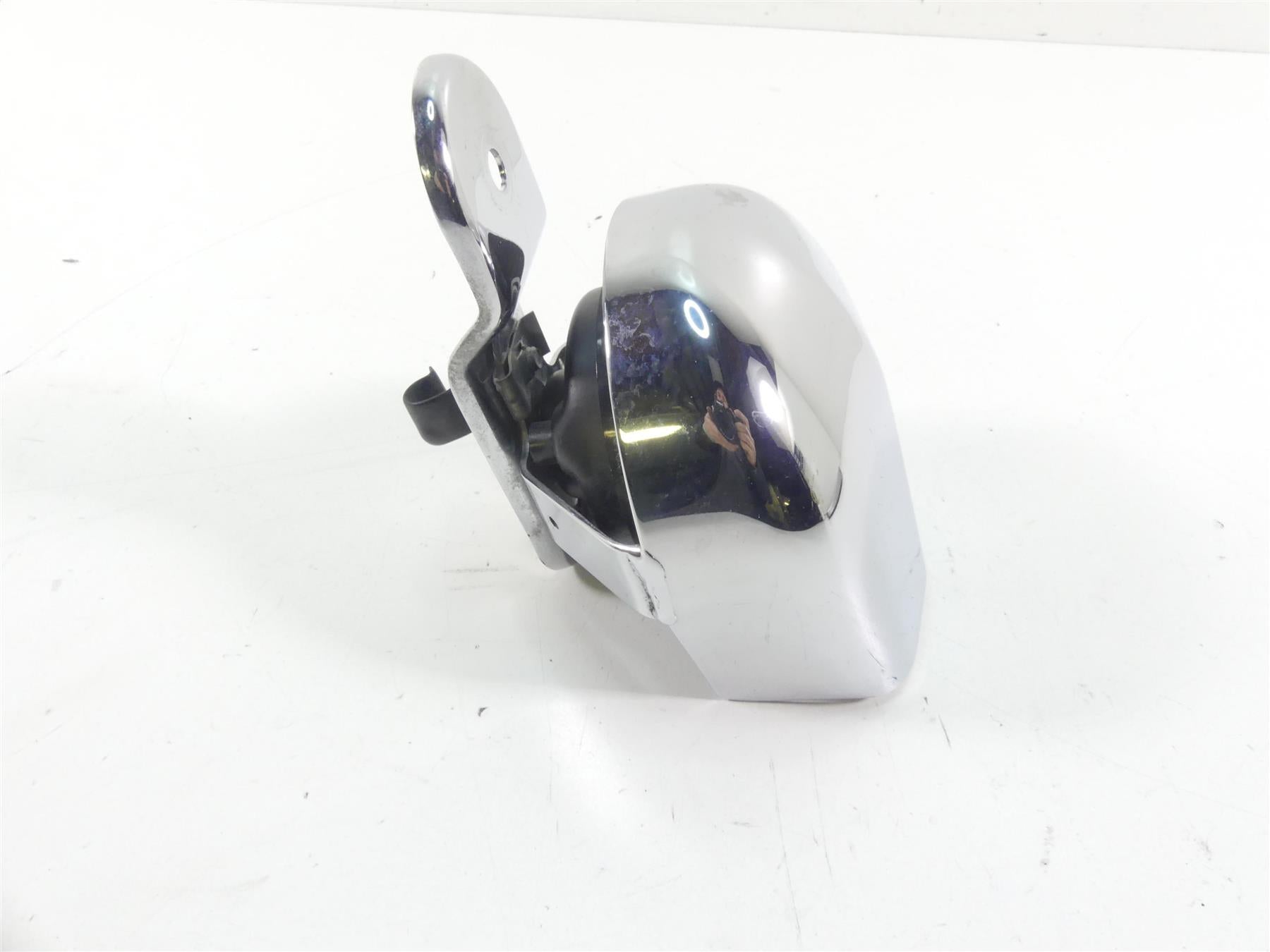 2009 Harley FLHTCU SE4 CVO E-Glide Horn & Chrome Cover 61300478A {{ shop.shopifyCountryName }} - Mototech271