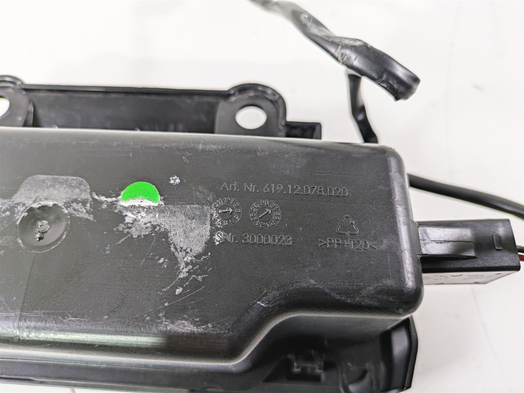 2022 KTM 1290 Super Adventure S Upper Tank Storage Compartment 61912078020 {{ shop.shopifyCountryName }} - Mototech271