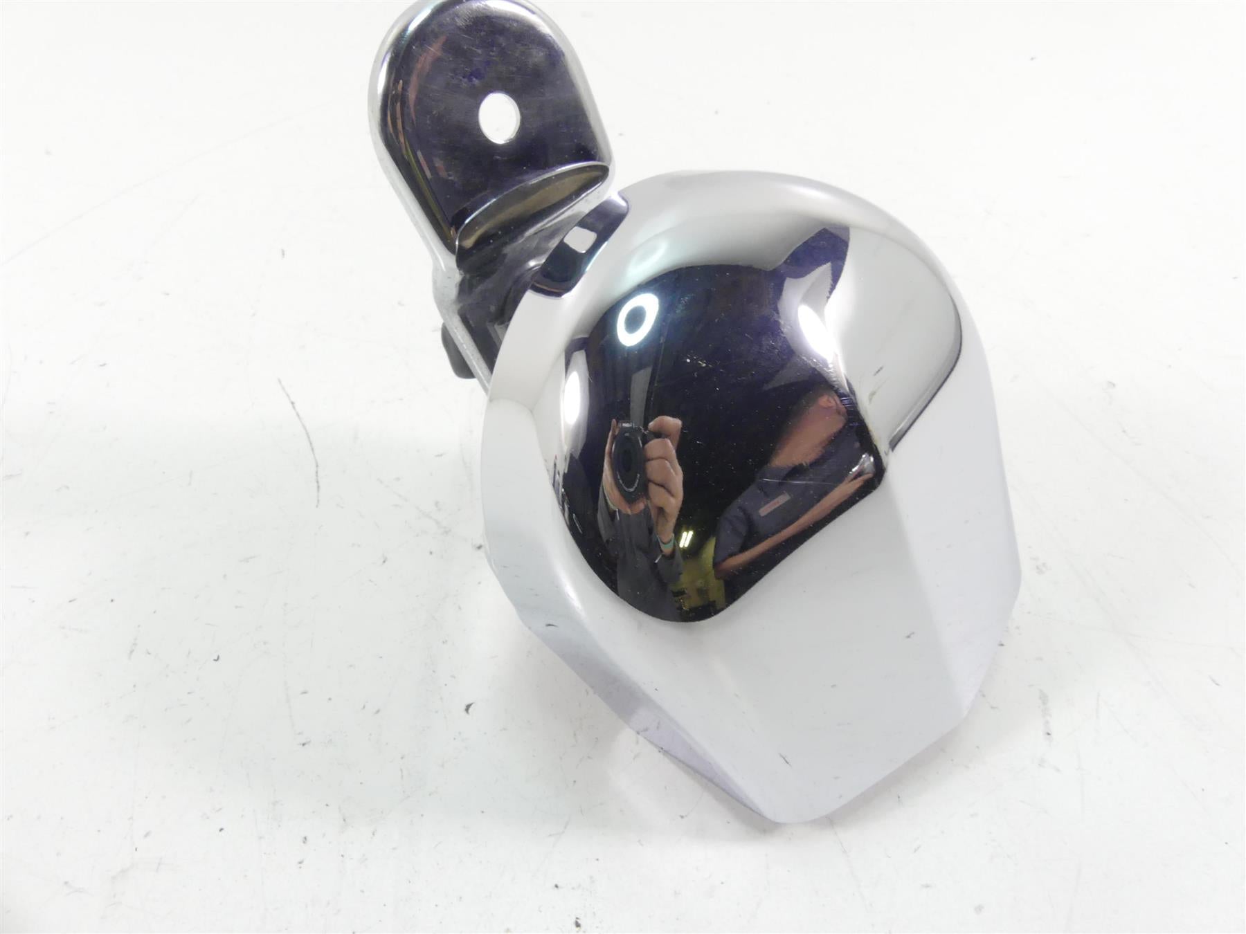2010 Harley FXDWG Dyna Wide Glide Horn With Chrome Cover 61300478A {{ shop.shopifyCountryName }} - Mototech271