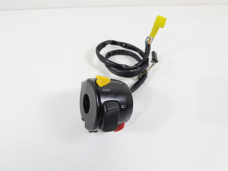2014 Suzuki M109R VZR1800 Boulevard Left Hand Blinker Control Switch 37400-48GB0 {{ shop.shopifyCountryName }} - Mototech271