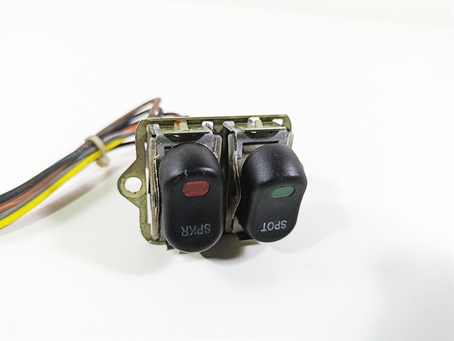 2010 Harley Touring FLHTK Electra Glide Auxiliary Switch Button Set 70271-98 {{ shop.shopifyCountryName }} - Mototech271