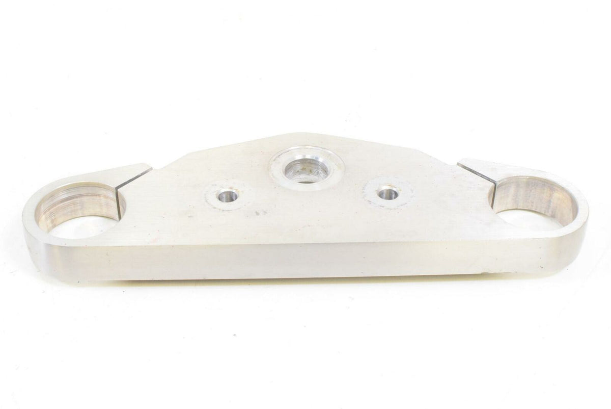 2002 Kawasaki Vulcan 1500 Mean Streak Upper Triple Tree Steering Clamp 44039-131 {{ shop.shopifyCountryName }} - Mototech271