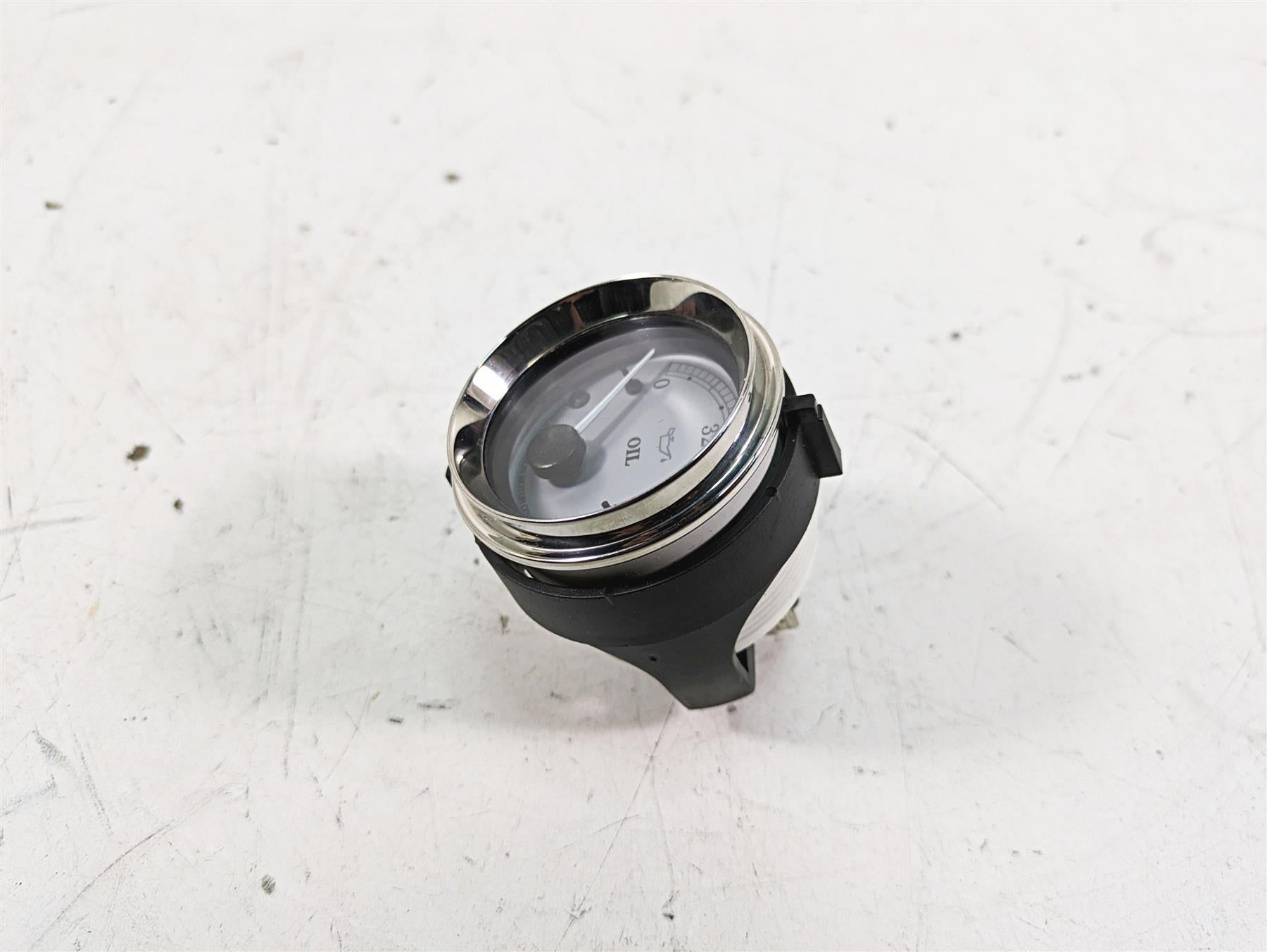2013 Harley Touring FLHX Street Glide Oil Pressure Gauge 75165-01A {{ shop.shopifyCountryName }} - Mototech271