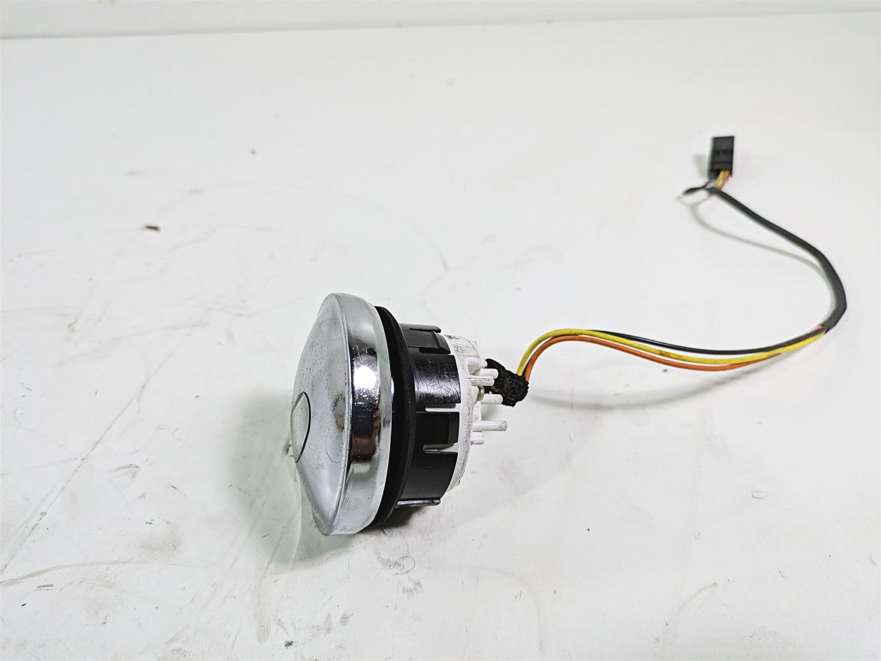 2016 Harley FXDL Dyna Low Rider Fuel Gas Petrol Level Gauge 75241-08 {{ shop.shopifyCountryName }} - Mototech271