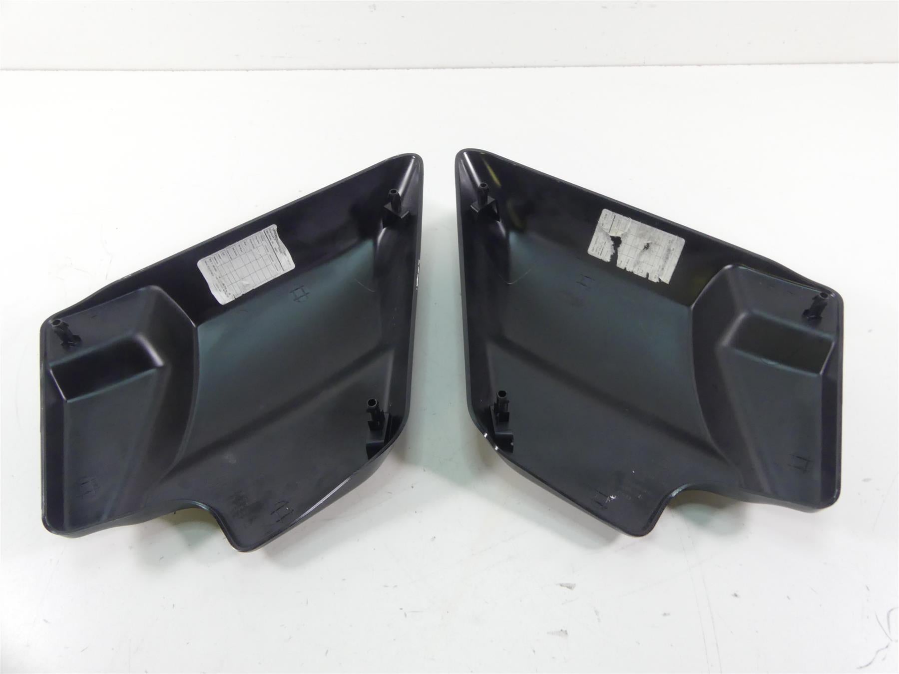 2012 Harley Touring FLHX Street Glide Black Side Cover Set 66048-09 66250-09 {{ shop.shopifyCountryName }} - Mototech271