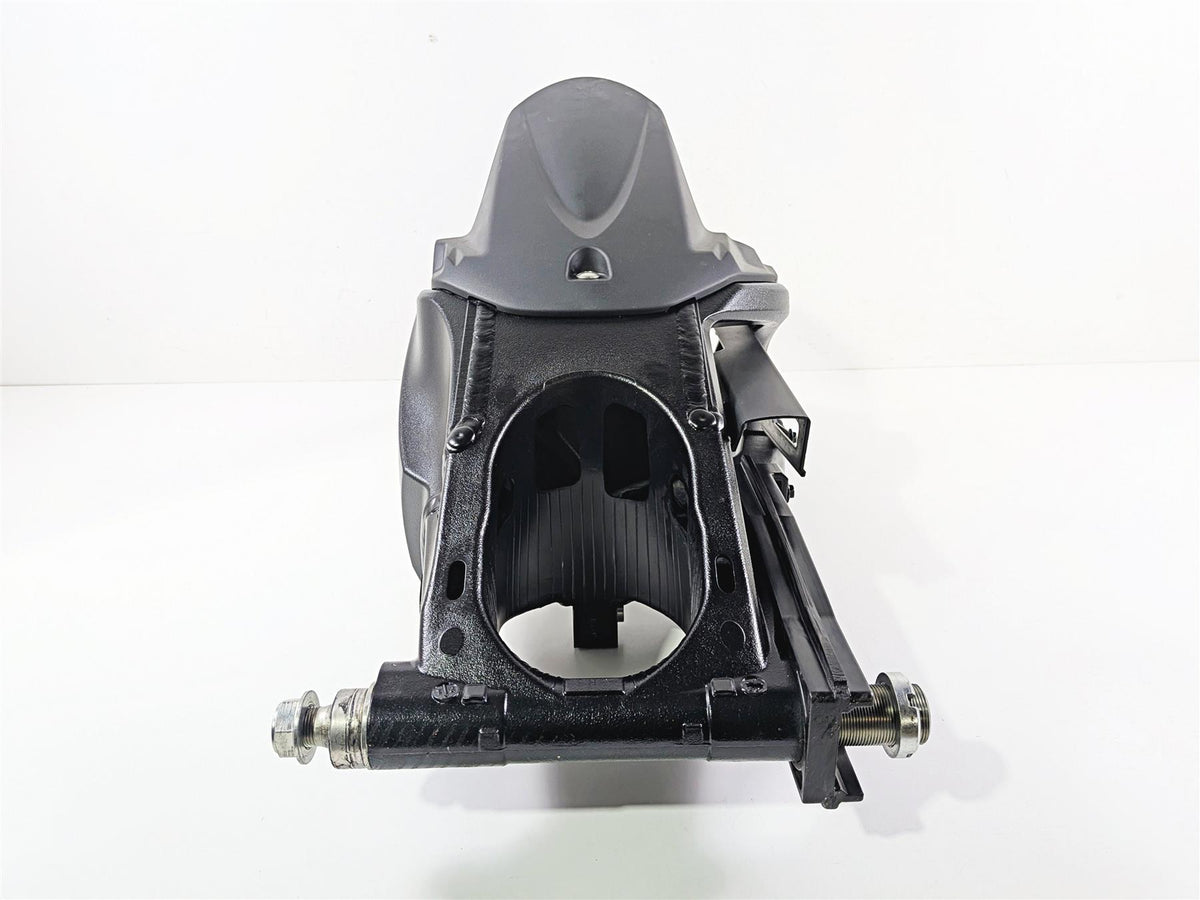 2024 Suzuki GSXR600 Nice Rear Swing Arm Swingarm & Fender 61000-14J01-YAP {{ shop.shopifyCountryName }} - Mototech271