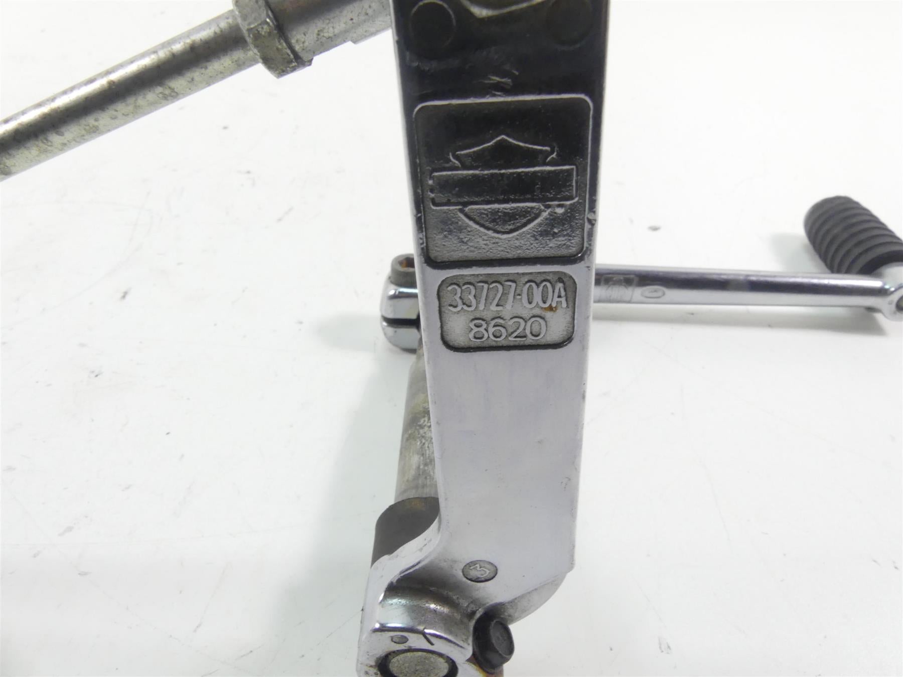 2012 Harley Touring FLHTP Electra Glide Shifter Shift Lever & Rod Set 33895-82E {{ shop.shopifyCountryName }} - Mototech271