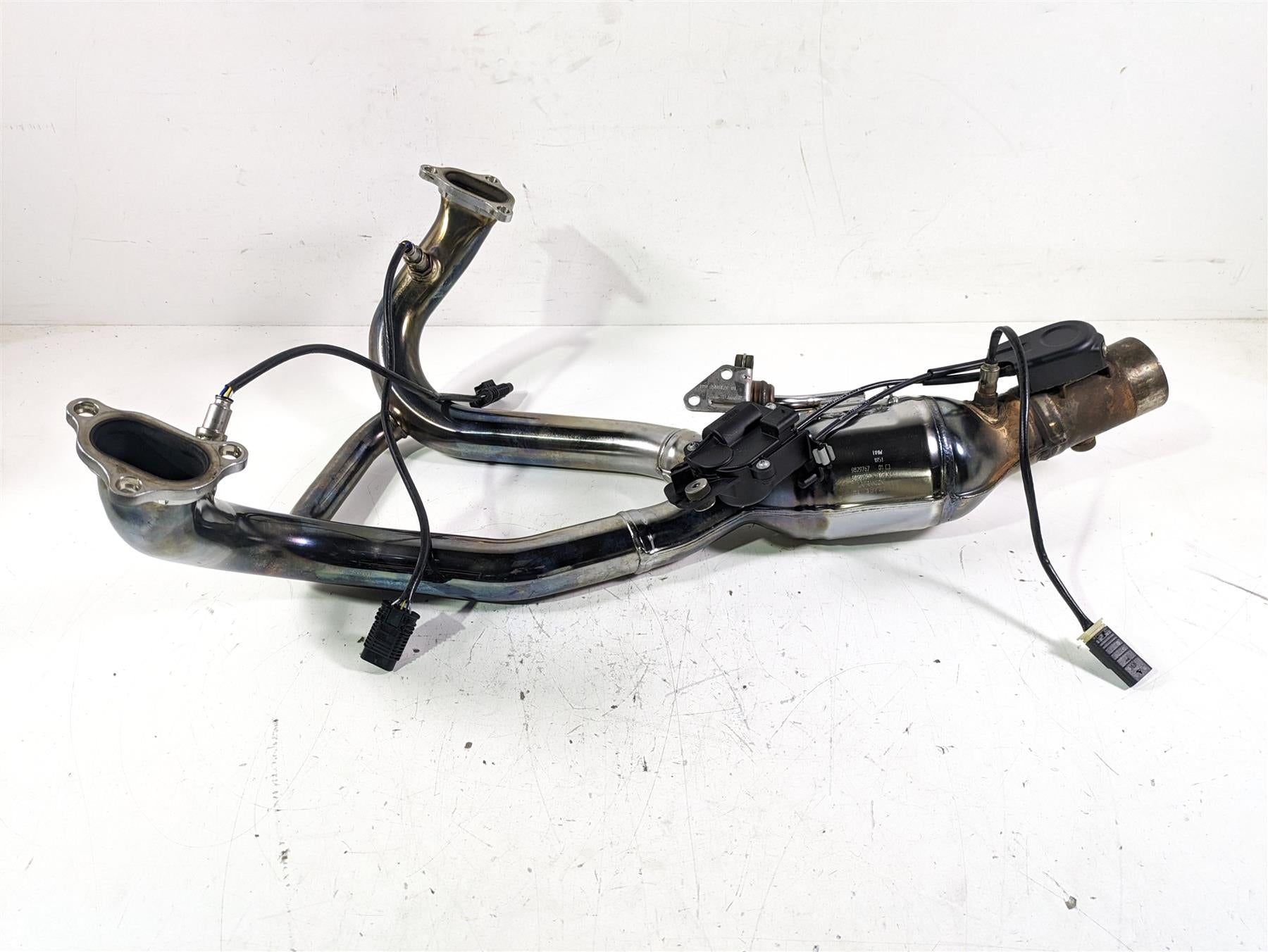 2022 BMW R1250 RT K052 Chrome Exhaust Pipe Header & Actuator 18518559520 | Mototech271