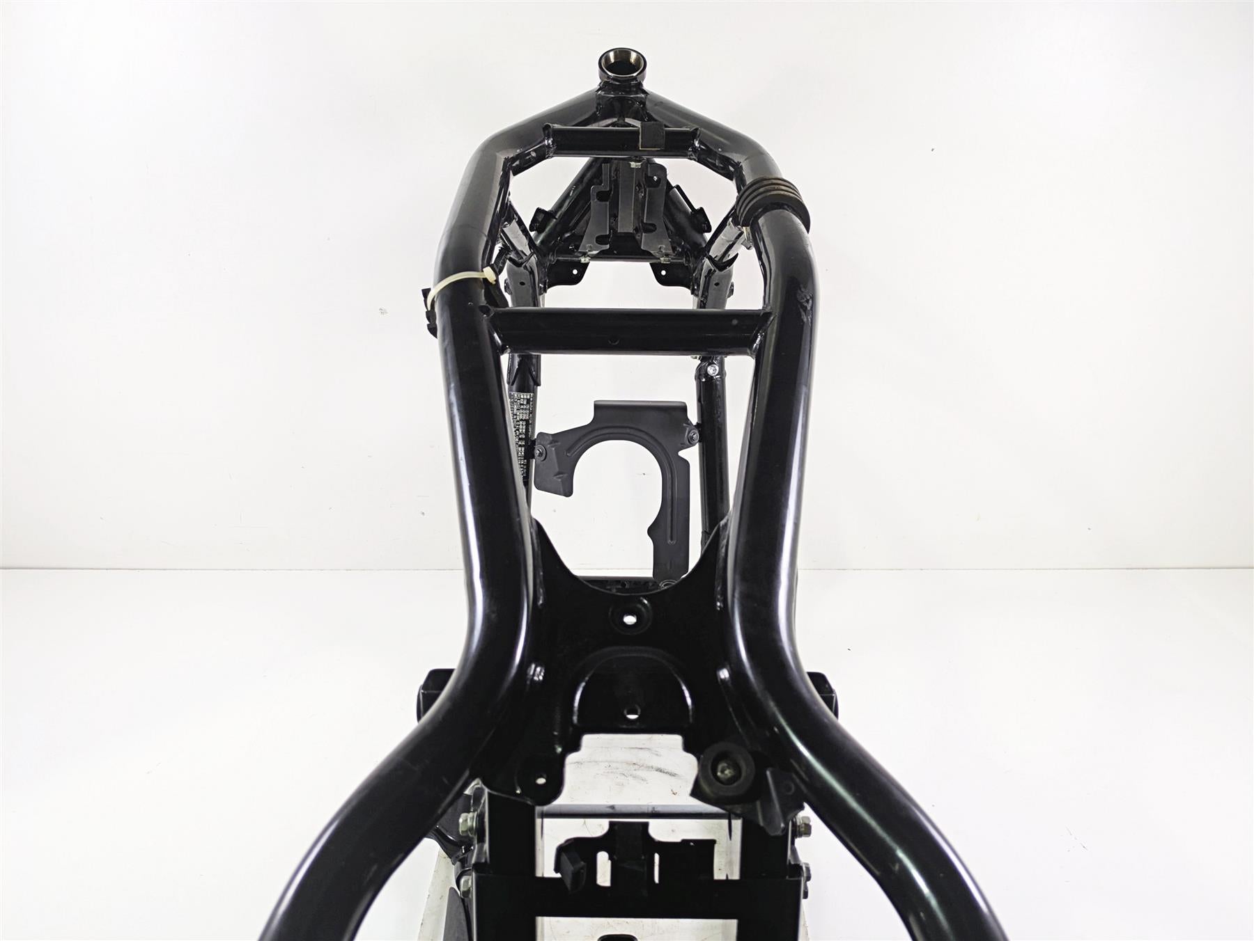 2019 Suzuki M109R VZR1800 Boulevard Straight Main Frame Chassis -With Clean Texas Title - 41100-48G40 {{ shop.shopifyCountryName }} - Mototech271
