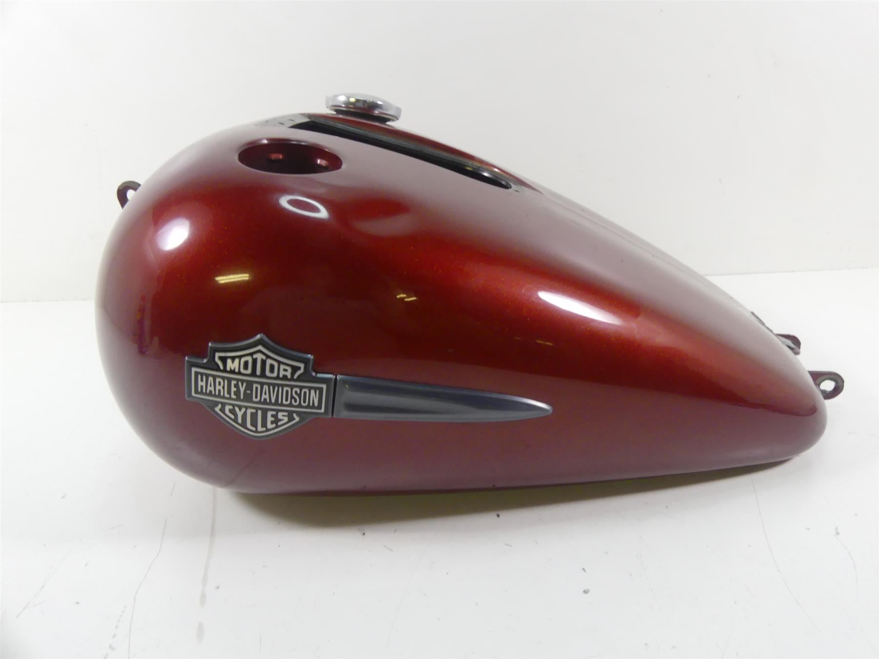2009 Harley FXDF Dyna Fat Bob Fuel Gas Petrol Tank Reservoir - Read 61000705 {{ shop.shopifyCountryName }} - Mototech271